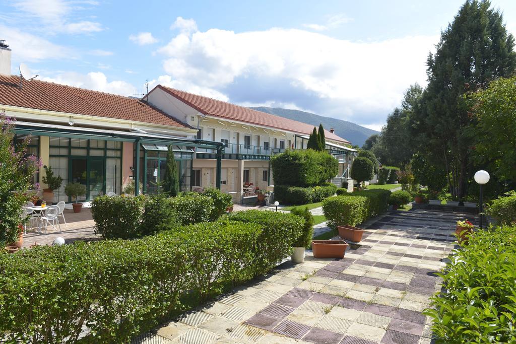 Hotel Galaxy Krepeni Exteriör bild